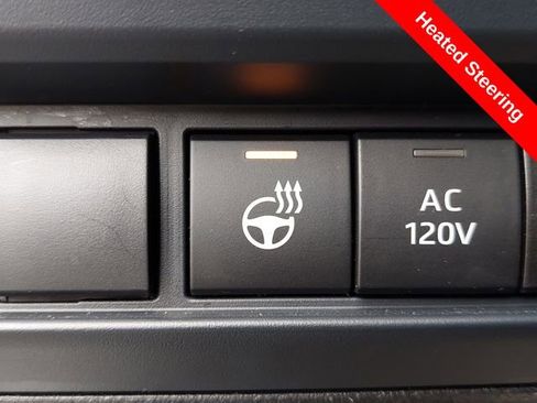 Certified 2025 Toyota Sequoia Platinum image 17