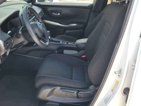 Used 2024 Honda HR-V Sport image 6