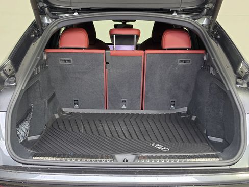 New 2026 Audi SQ5 Prestige AWD/4WD image 10