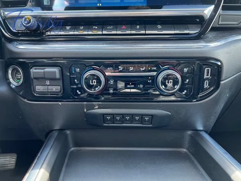 Used 2024 Chevrolet Silverado 3500 LTZ w/ LTZ Premium Package AWD/4WD image 25