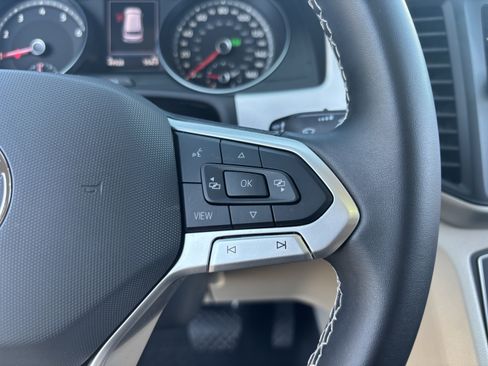 Used 2021 Volkswagen Atlas SE w/ Panoramic Sunroof Package FWD image 26