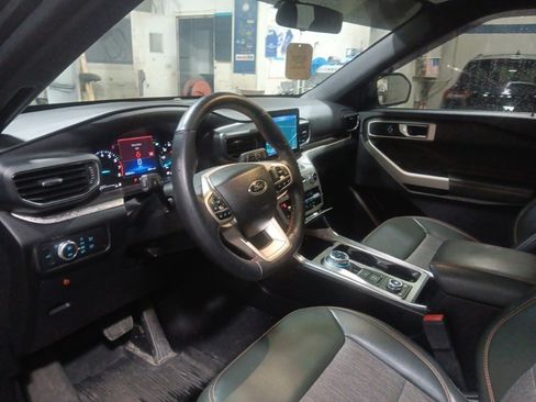 Used 2022 Ford Explorer Timberline image 28