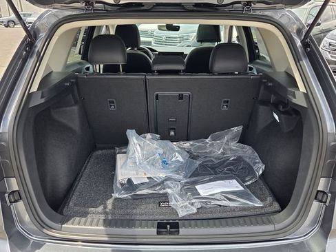 New 2026 Volkswagen Taos SE AWD/4WD image 12