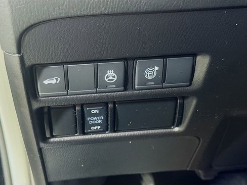 Used 2023 Nissan Armada SL w/ Cargo Package image 23