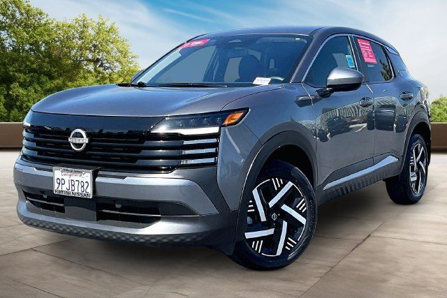 Certified 2025 Nissan Kicks SV FWD image 3