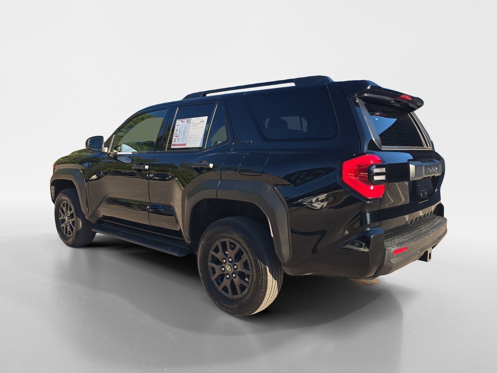 Used 2025 Toyota 4Runner SR5 AWD/4WD image 3