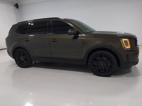 Used 2022 Kia Telluride EX w/ EX Premium Package AWD/4WD image 11