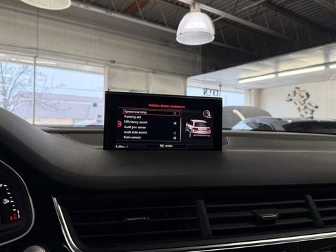 Used 2017 Audi Q7 3.0T Premium Plus w/ Premium Plus Package image 26