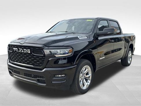 New 2026 RAM 1500 4x4 Crew Cab image 3