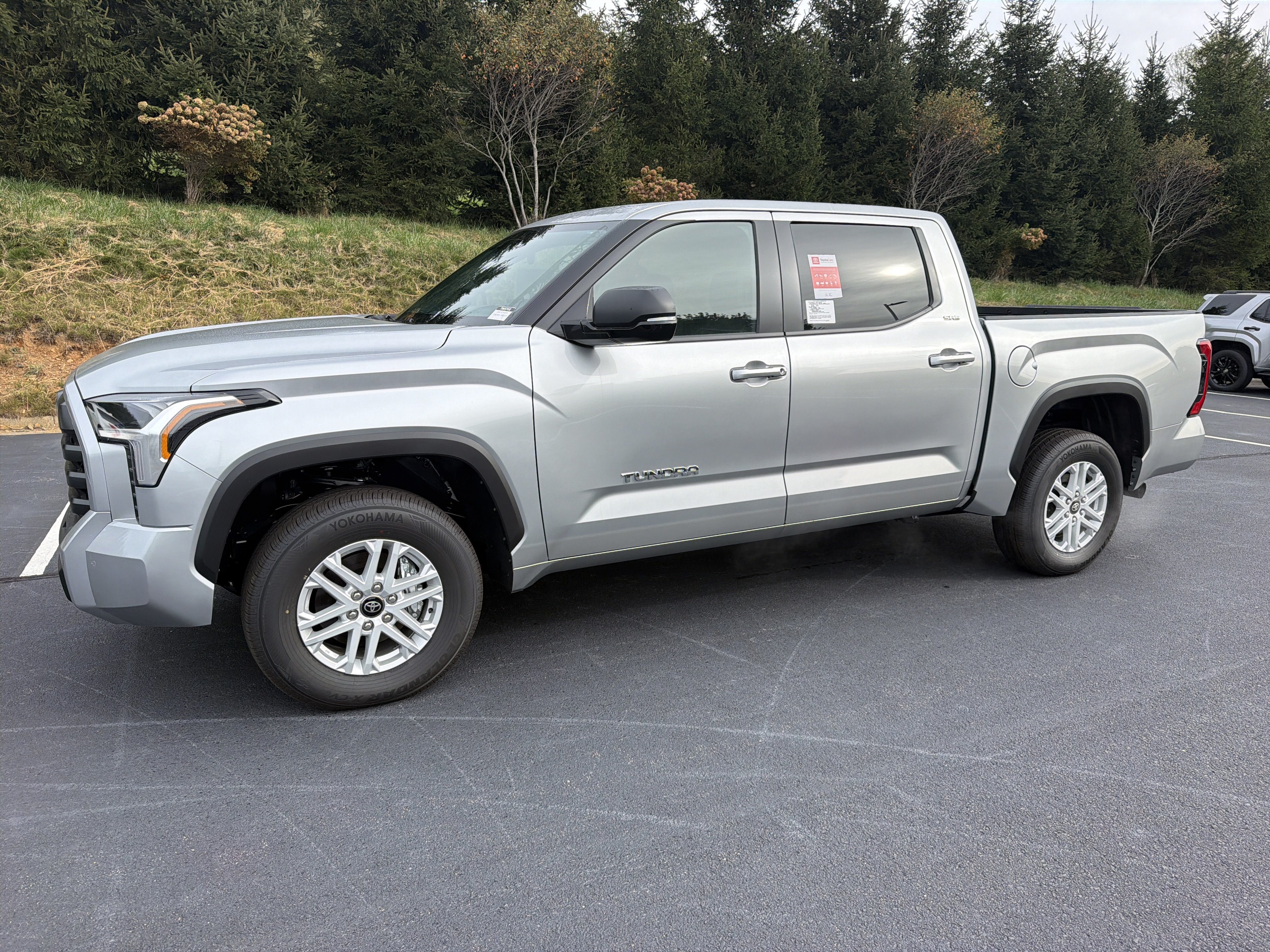 New 2026 Toyota Tundra SR5 w/ SR5 Premium Package AWD/4WD image 22