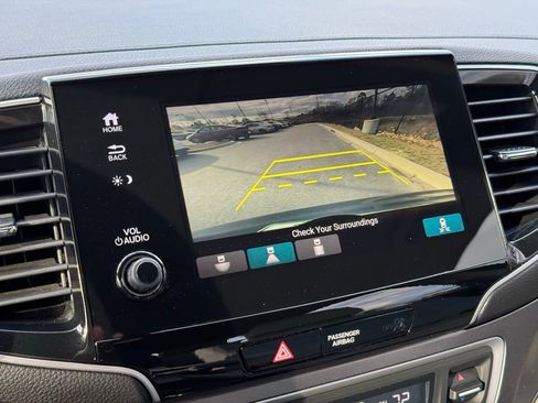 Used 2019 Honda Pilot EX image 3