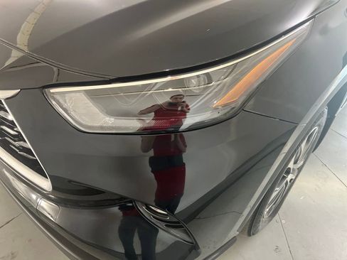 Used 2023 Toyota Highlander XSE image 38