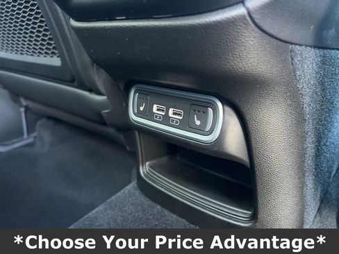 Used 2023 Alfa Romeo Stelvio Veloce image 23