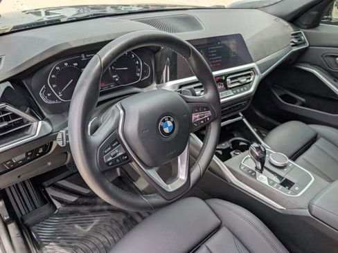 Used 2021 BMW 330i Sedan w/ Convenience Package RWD image 9
