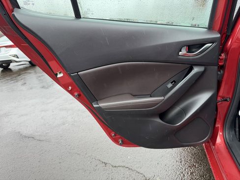 Used 2018 MAZDA MAZDA3 Grand Touring w/ Premium Equipment Package image 30