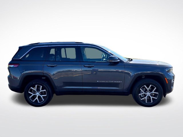 Used 2024 Jeep Grand Cherokee Limited AWD/4WD image 4