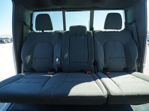 New 2026 RAM 1500 4x4 Crew Cab image 30