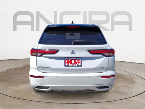 Used 2023 Mitsubishi Outlander SEL FWD image 9