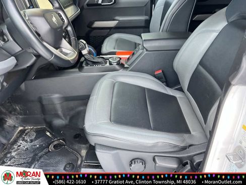 Used 2023 Ford Bronco Black Diamond w/ Sasquatch Package image 15