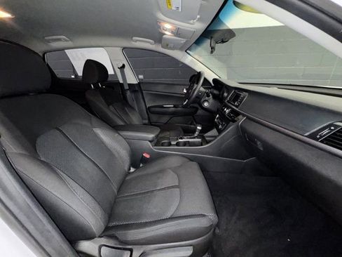 Used 2017 Kia Optima LX image 7