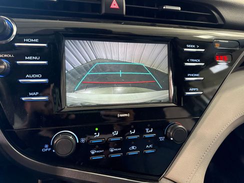 Used 2020 Toyota Camry LE FWD image 28