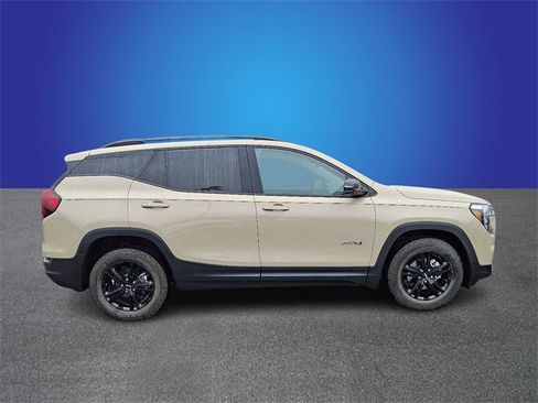 Used 2022 GMC Terrain AT4 w/ Tech Package image 4