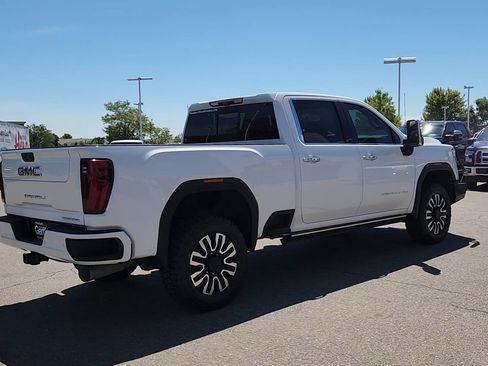 Used 2024 GMC Sierra 3500 Denali Ultimate AWD/4WD image 15