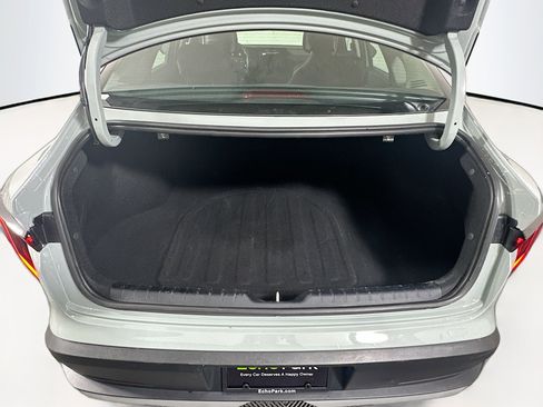 Used 2025 Kia K4 LXS image 30