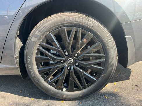 New 2025 Nissan Altima 2.5 SV w/ SV Special Edition Package image 10