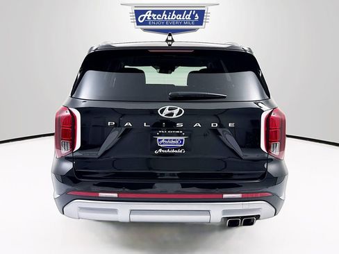 Used 2023 Hyundai Palisade Limited image 6