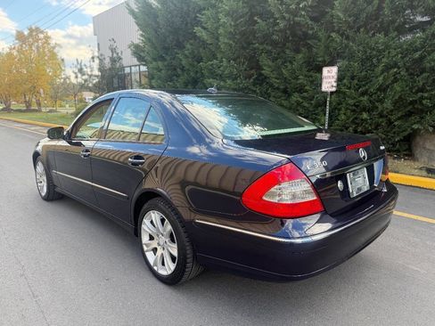 Used 2009 Mercedes-Benz E 350 4MATIC Sedan image 11