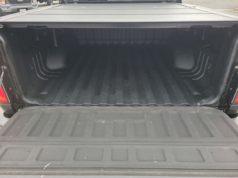 Used 2019 Chevrolet Colorado LT w/ LT Convenience Package RWD image 13