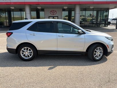 Used 2022 Chevrolet Equinox LS w/ LS Convenience Package