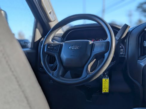 Used 2020 Chevrolet Silverado 1500 Custom Trail Boss w/ Custom Convenience Package image 16