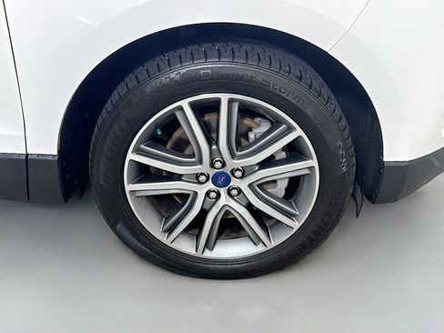 Used 2021 Ford Edge Titanium FWD image 32