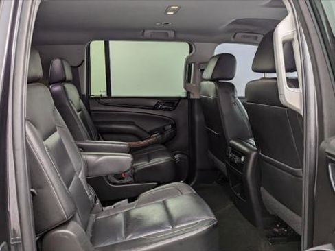 Used 2017 Chevrolet Suburban Premier image 22