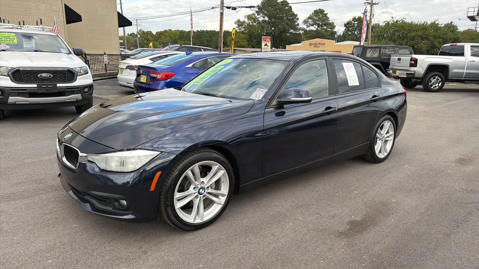 Used 2016 BMW 320i Sedan RWD image 9