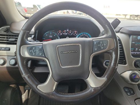 Used 2018 GMC Yukon Denali w/ Denali Ultimate Package image 19