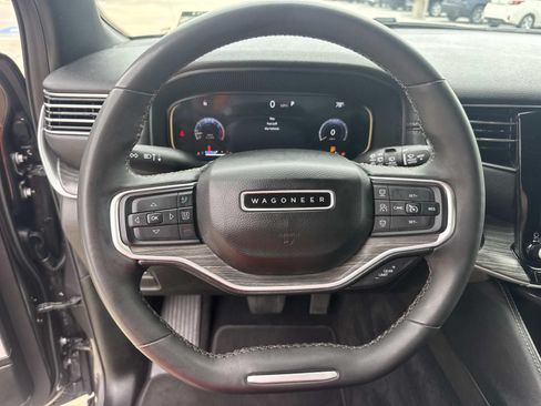 Used 2024 Jeep Wagoneer Series II AWD/4WD image 22