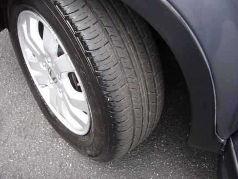 Used 2005 Honda CR-V SE image 18