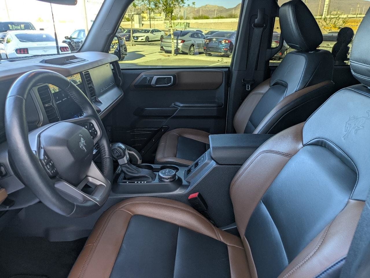 Used 2024 Ford Bronco Outer Banks AWD/4WD image 15