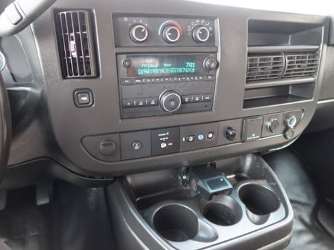 Used 2020 Chevrolet Express 3500 w/ Power Convenience Package RWD image 11