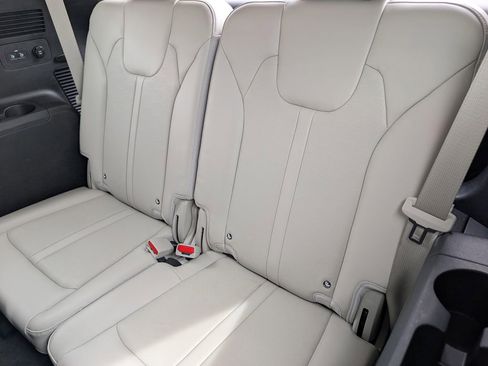 Certified 2025 Kia Sorento S w/ Panoramic Sunroof Package image 21