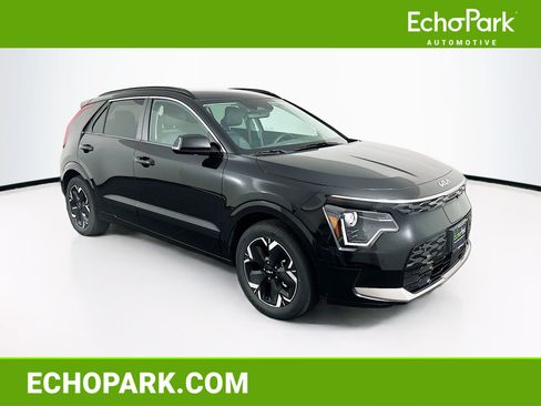 Used 2024 Kia Niro Wind w/ Wind Preserve Package FWD image 1