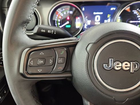 Used 2023 Jeep Wrangler Unlimited image 19