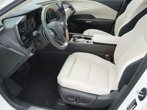 Used 2023 Lexus RX 350 FWD w/ Cold Area Package image 13