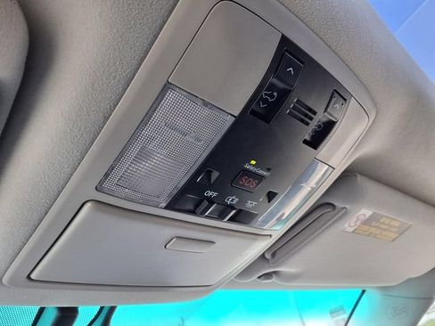 Used 2019 Lexus GX 460 Premium AWD/4WD image 16