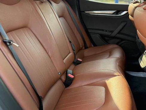 Used 2019 Maserati Ghibli GranSport Sedan 4D image 12