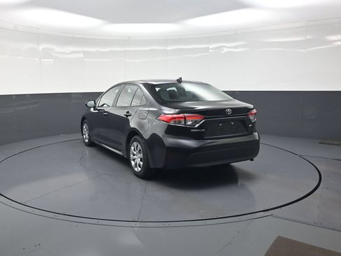 Used 2023 Toyota Corolla LE FWD image 5