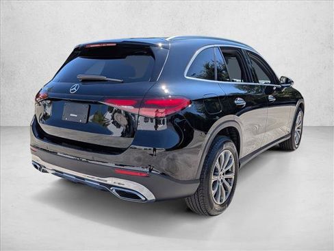 Used 2026 Mercedes-Benz GLC 300 image 5